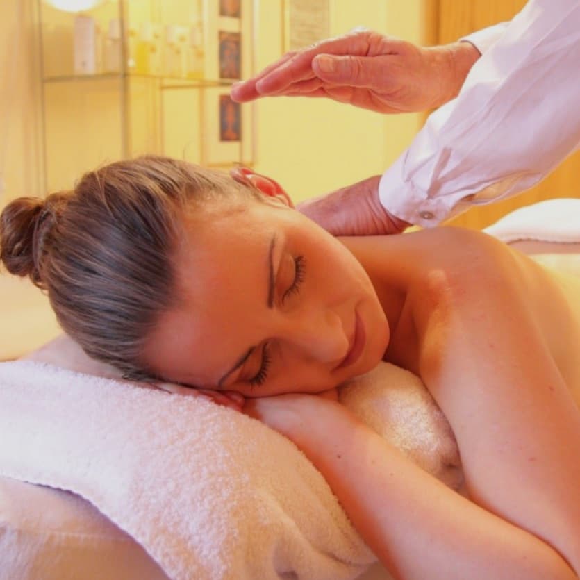 Dra. Karine Biomédica, Massagem, foto 2 de 3