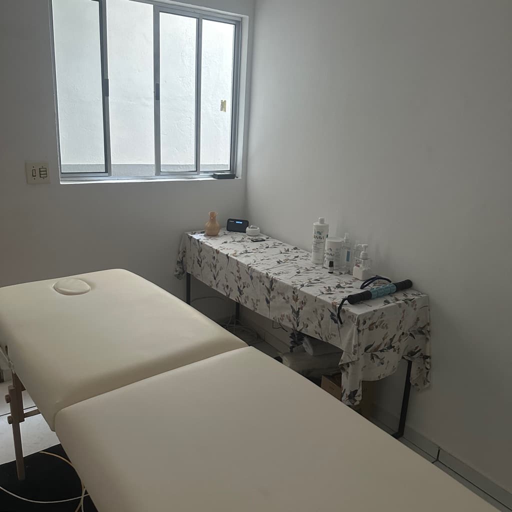 Douglas Rodrigues, Massagem, foto 2 de 3