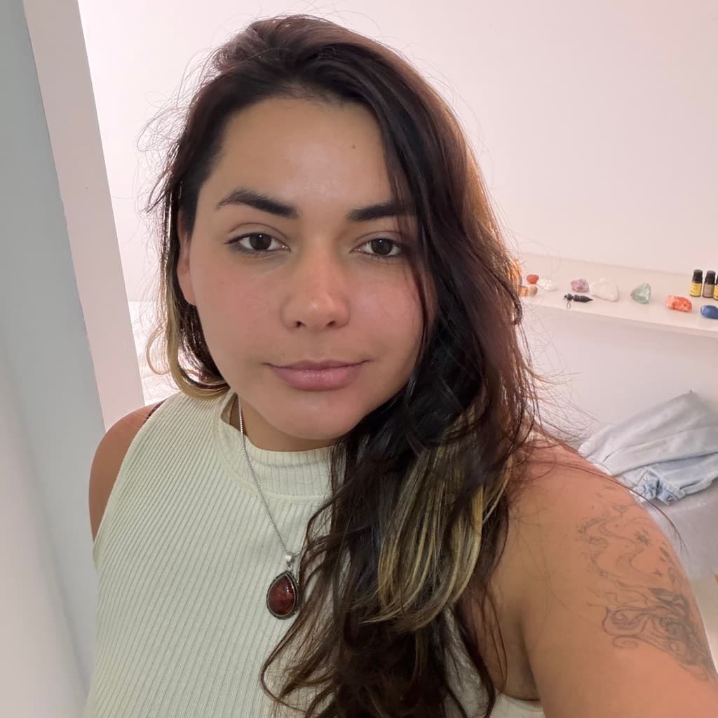 Luana Gobbo, Massagem, foto 2 de 2